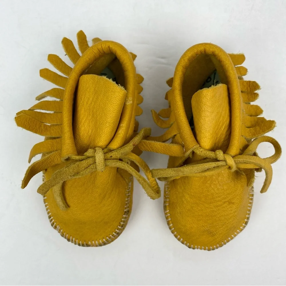 Taos Footwear 20 5”w